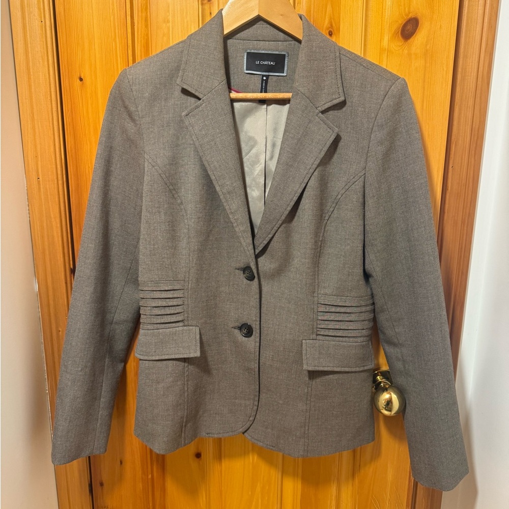 Le Chateau Women's Suit